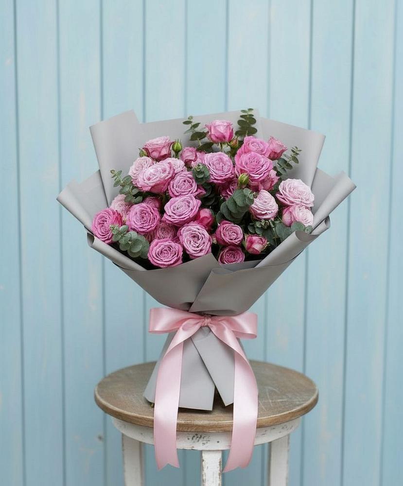 Букет цветов из: Розы в Александрийской Республики Дагестан