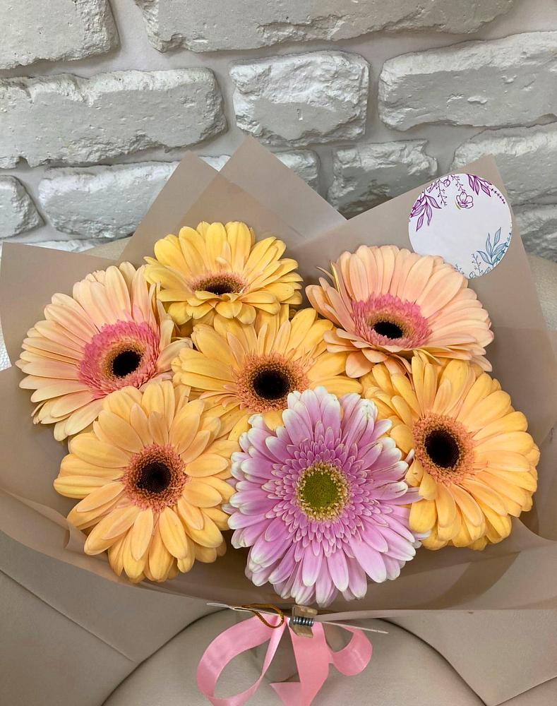 Букет цветов из: Герберы в Александрийской Республики Дагестан