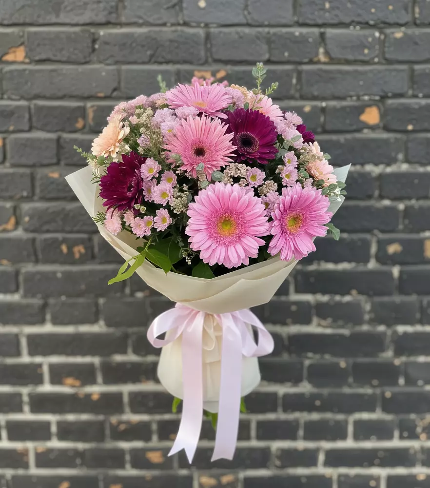 Букет цветов из: Герберы и Хризантемы в Александрийской Республики Дагестан
