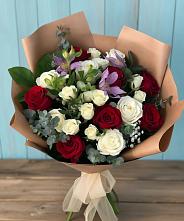 Букет цветов из:  Розы и Альстромерии в Александрийской Республики Дагестан
