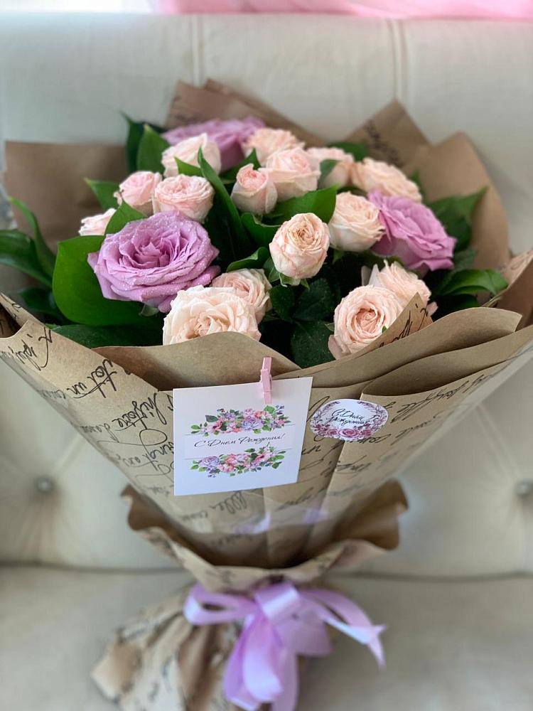 Букет цветов из: Розы в Александрийской Республики Дагестан