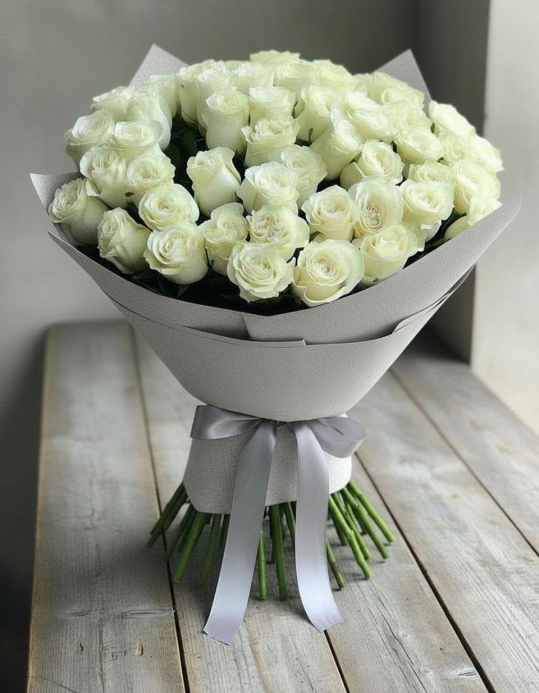 Букет 35 Белых роз в Александрийской Республики Дагестан