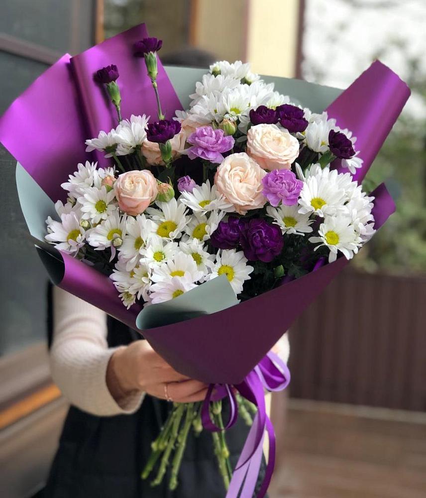 Букет цветов из: Хризантемы, Гвоздики и Розы в Александрийской Республики Дагестан