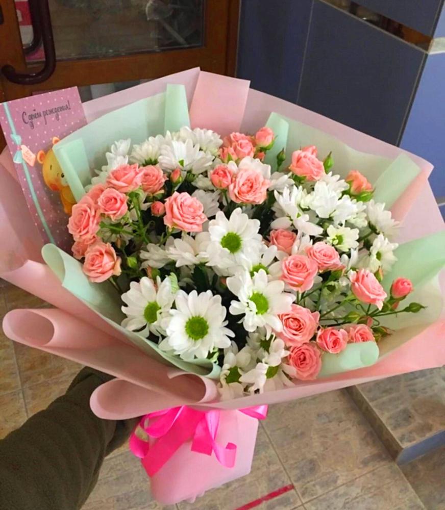 Букет цветов из: Розы и Хризантемы в Александрийской Республики Дагестан