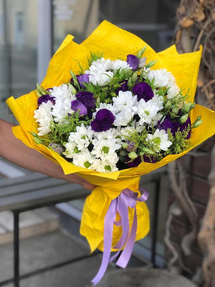 Букет цветов из: Ирисы, Хризантемы и Ромашки в Александрийской Республики Дагестан