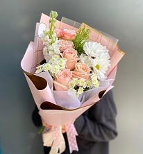 Букет цветов из:  Хризантемы и Розы в Александрийской Республики Дагестан