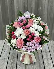 Букет цветов из:  Альстромерии, Гвоздики, Розы и Хризантемы в Александрийской Республики Дагестан