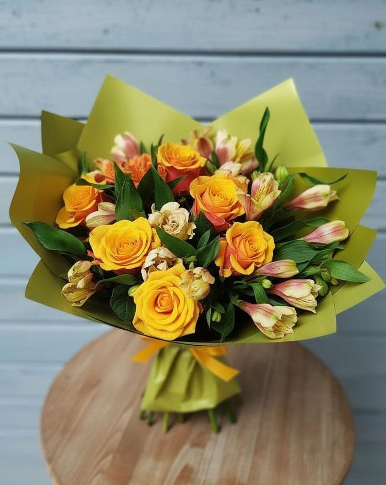 Букет цветов из: Альстромерии и Розы в Александрийской Республики Дагестан