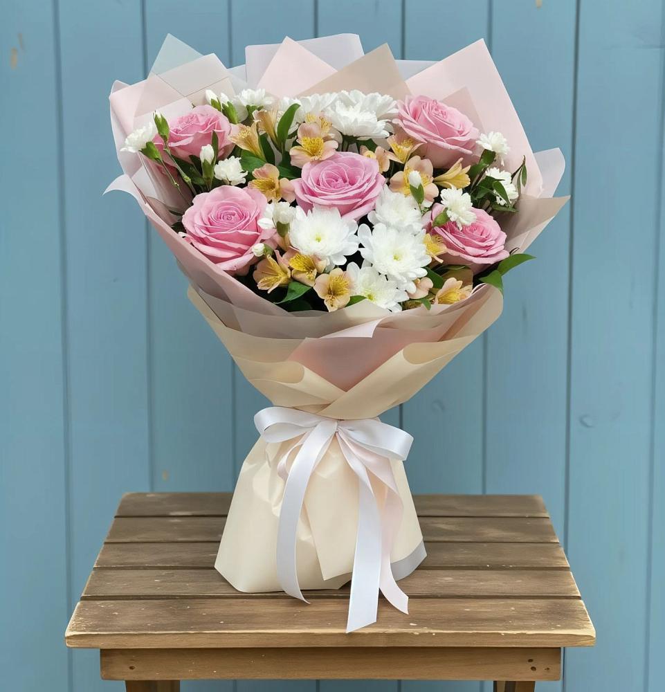 Букет цветов из: Гвоздики, Орхидеи и Розы в Александрийской Республики Дагестан