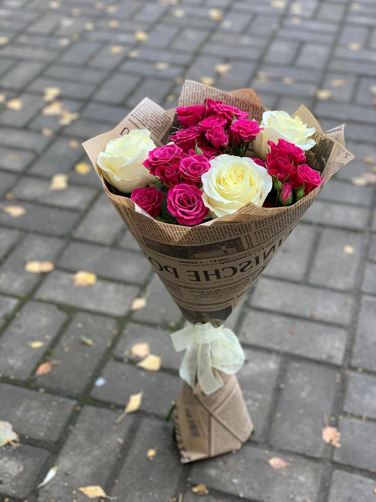 Букет цветов из: Розы в Александрийской Республики Дагестан