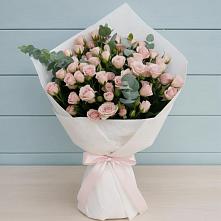 Букет цветов из:  Розы в Александрийской Республики Дагестан