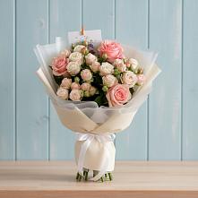 Букет цветов из:  Розы в Александрийской Республики Дагестан