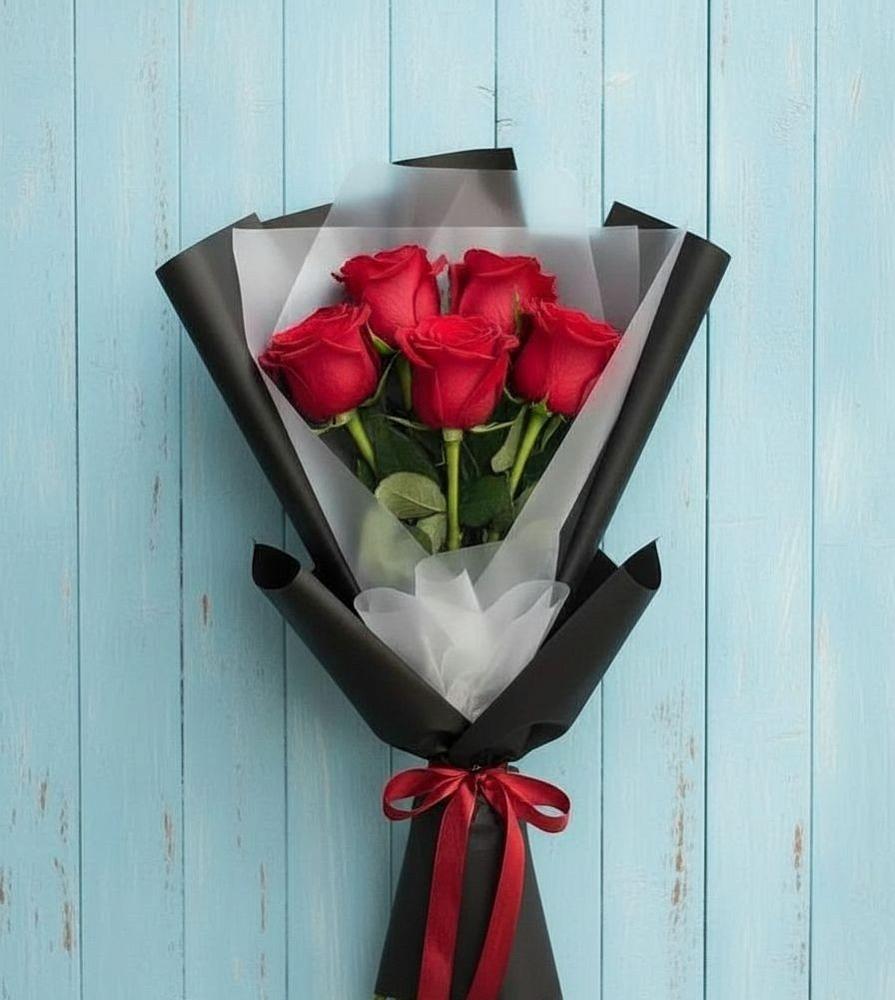 Букет цветов из: Розы в Александрийской Республики Дагестан