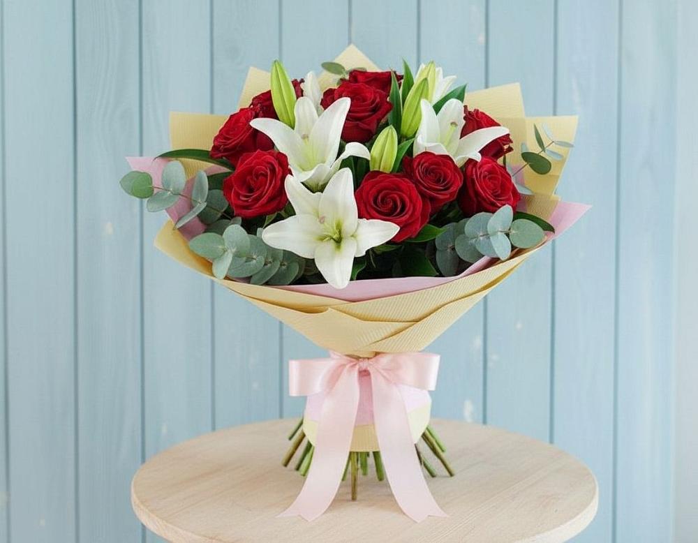 Букет цветов из: Лилии и Розы в Александрийской Республики Дагестан